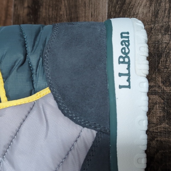 L.L. Bean Mountain Classic Quilted Ankle Booties Size 11.0 In Evergreen & Gray - Picture 3 of 14